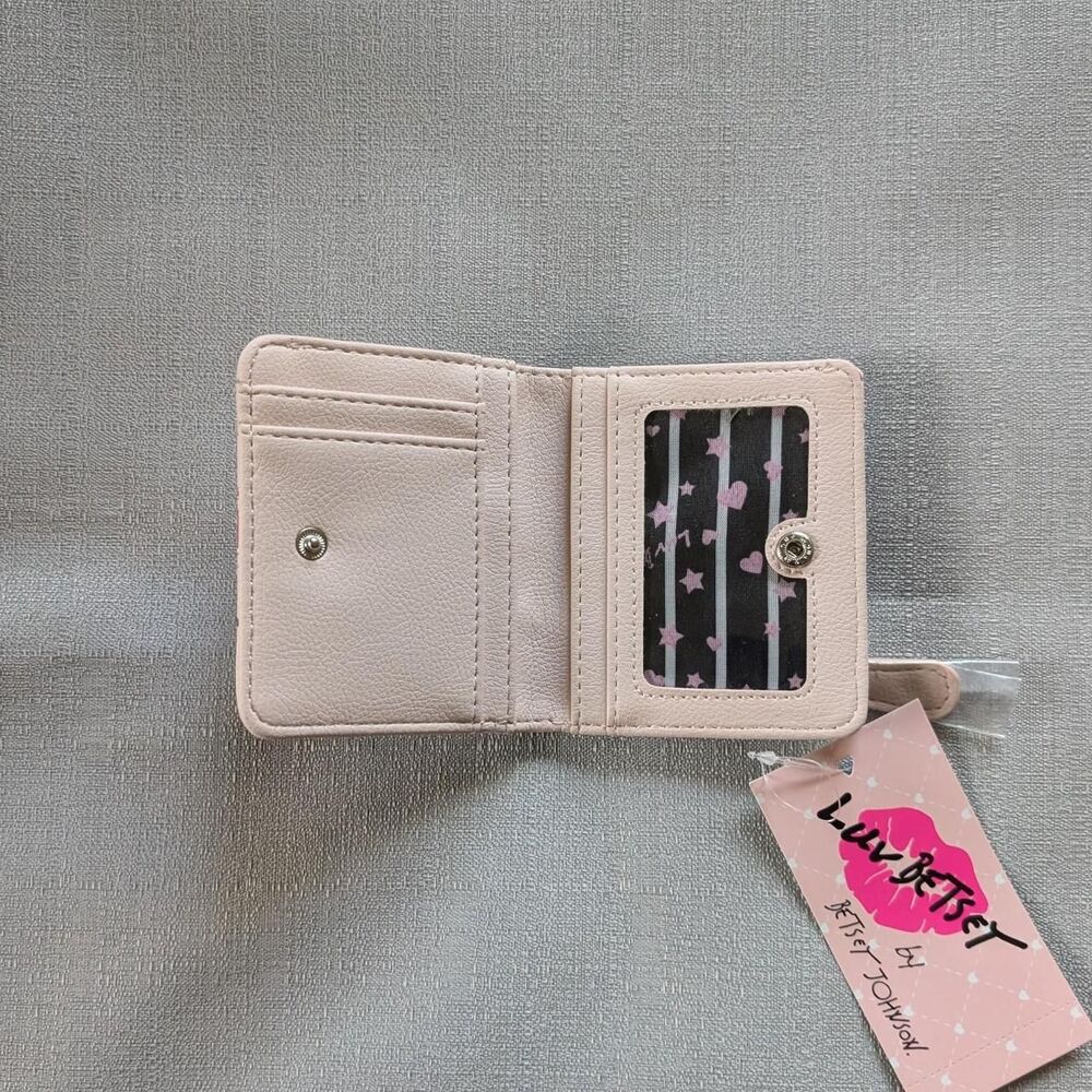 Betsey Johnson Cherry Hearts Luv Betsey Pink Faux Leather Wallet NEW! - Picture 2 of 4